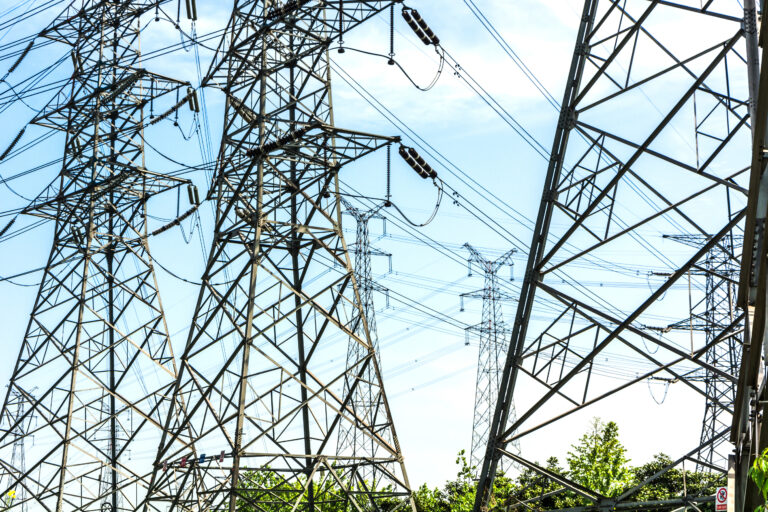 Electrical Distribution Boards in Modern Power Systems: Features, Benefits & Selection Guide